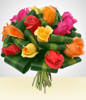 Flores a Guatemala Bouquet Ensueo: 12 Rosas Multicolores